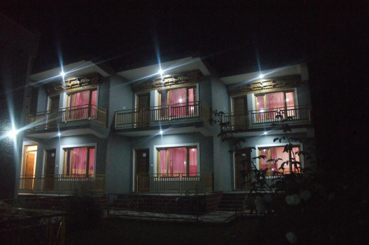 Chandan Guest House Leh Ngoại thất bức ảnh