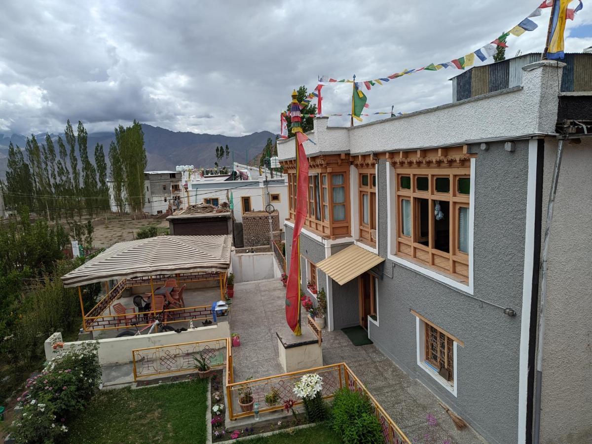 Chandan Guest House Leh Ngoại thất bức ảnh