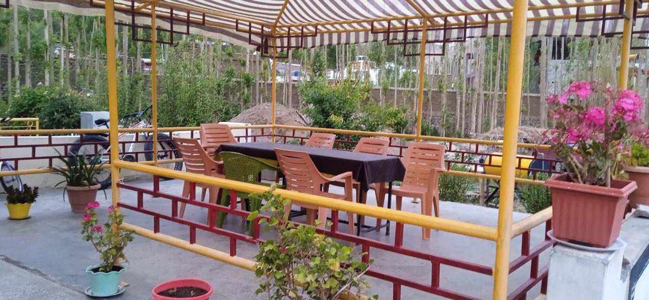 Chandan Guest House Leh Ngoại thất bức ảnh